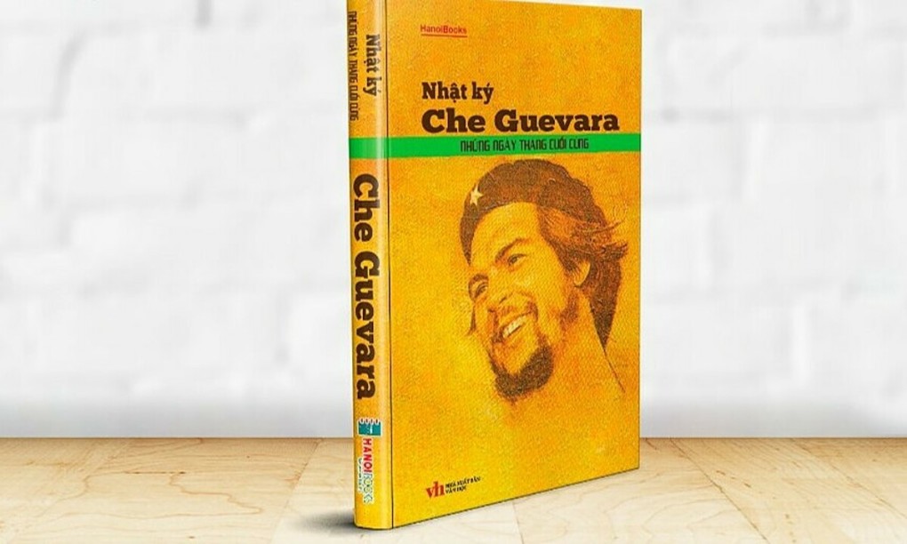 Bìa sách "Nhật ký Che Guevara - những ngày tháng cuối cùng". Sách có một số hình ảnh có giá trị tư liệu về Che Guevara và những đồng đội ở Bolivia. Ảnh: Hanoi Books