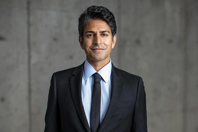 Tác giả Suneel Gupta.